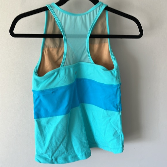 Lululemon Outlet Tank - Picture 2 of 3